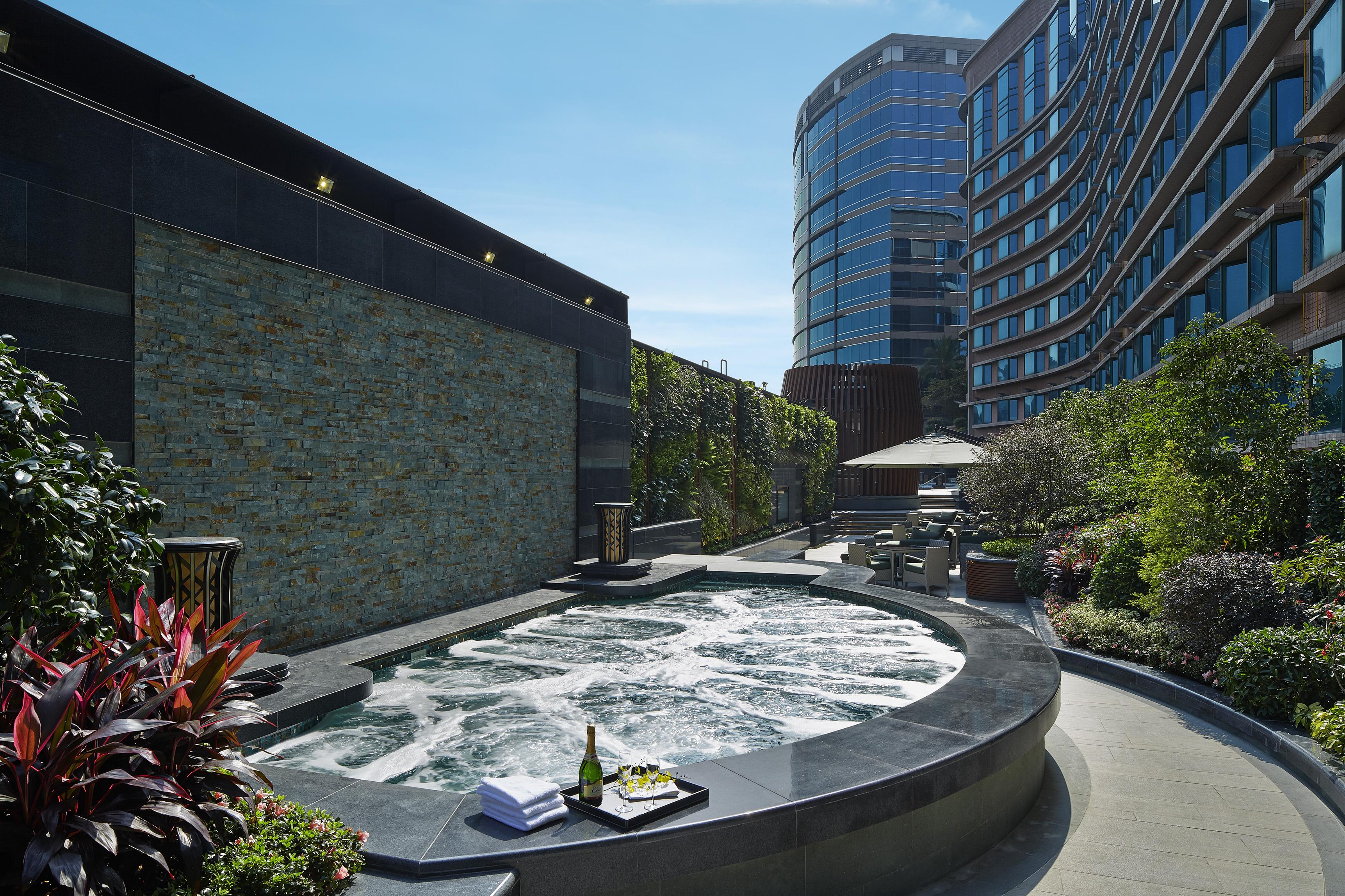 Hotel Royal Plaza 5*