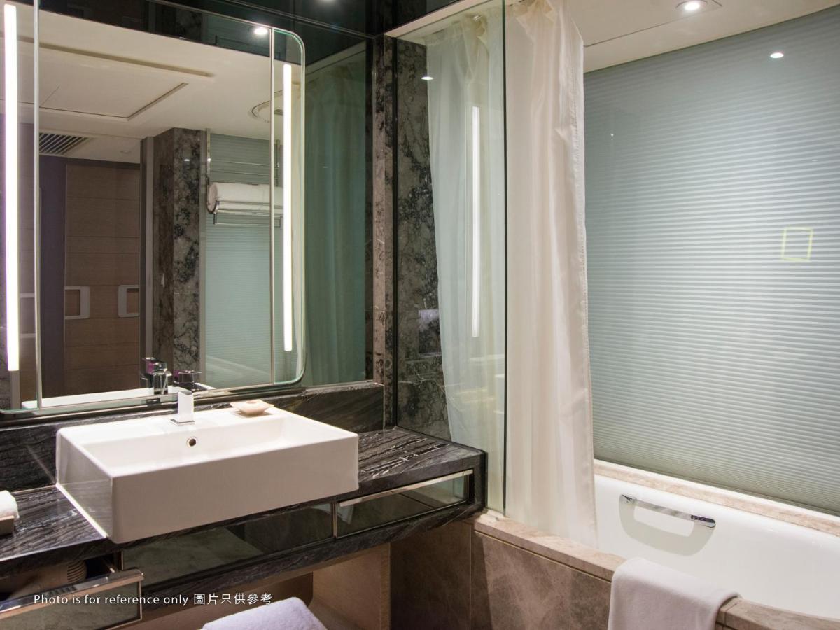 Royal Plaza Khách sạn